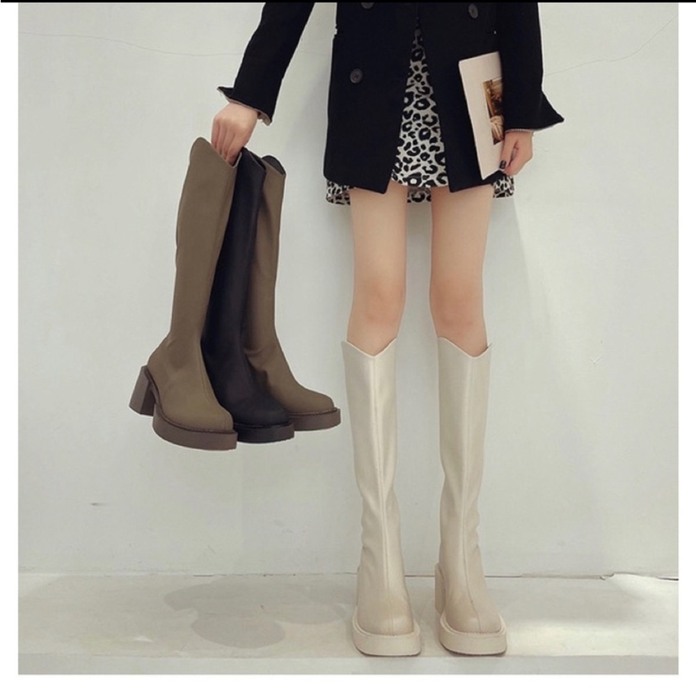 Off white boots